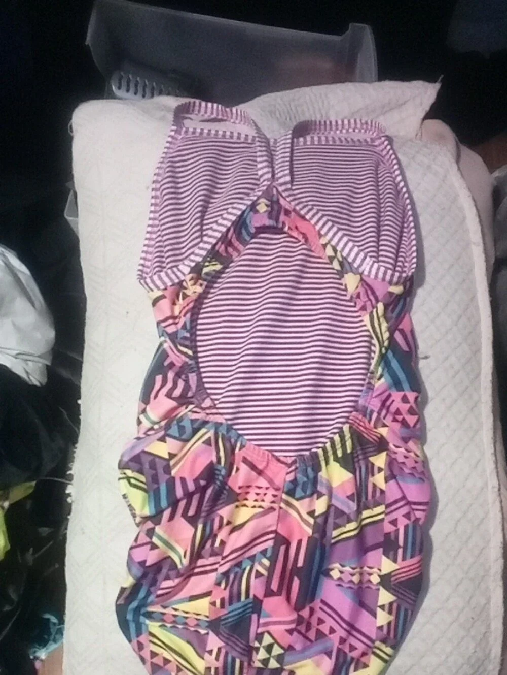 Girls' Geometric Print One-Piece Swimsuit - Pink & Multi